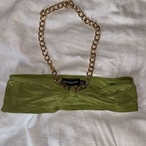 PRETTY LITTLE THING - green bandeau top, gold chain halter neck